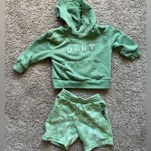 DKNY Green Hoodie and Joggers 2 Piece Matching Set Size 18 months Tye Dye